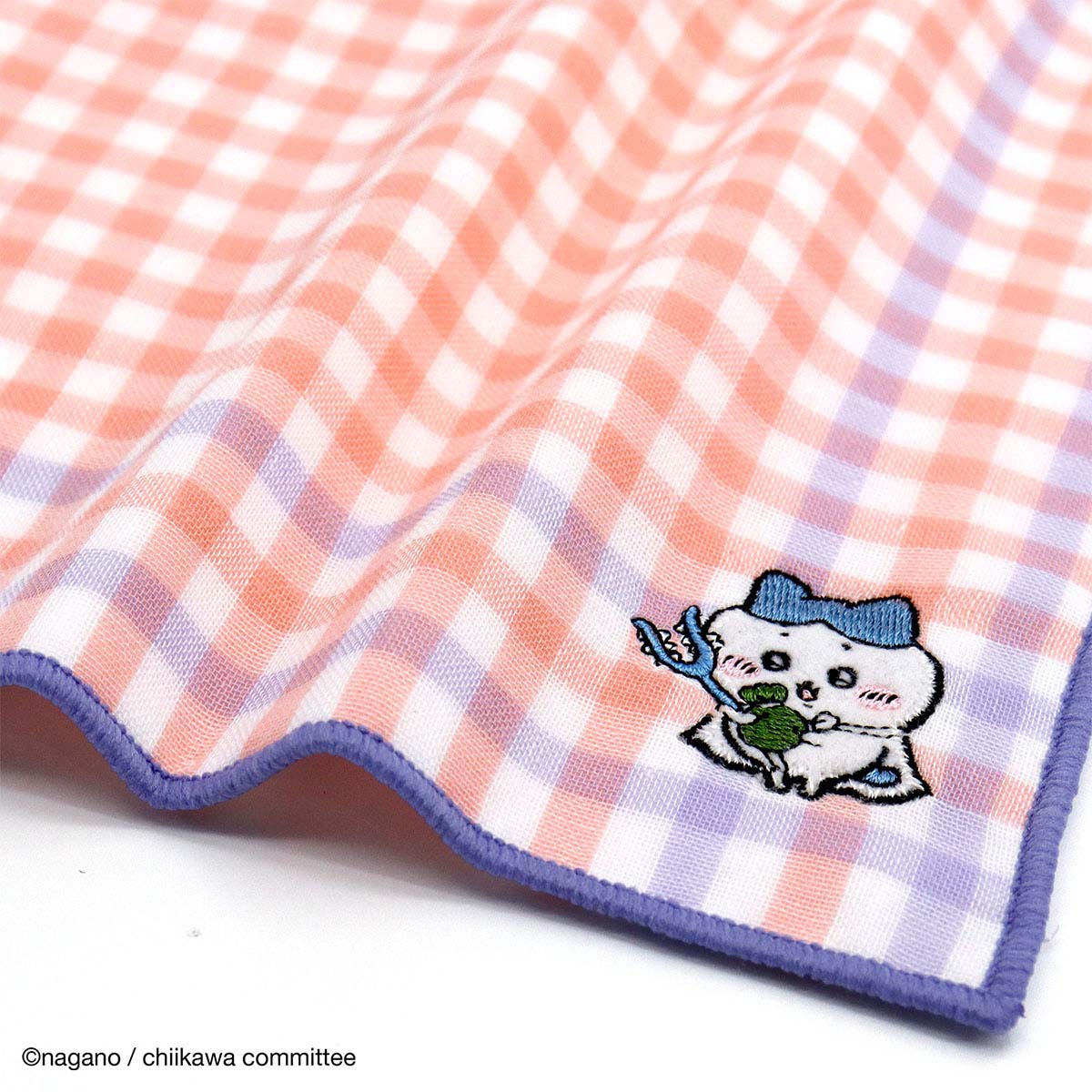 ちいかわ 8重ガーゼタオルハンカチ（ギンガムチェック ピンク） - Image 2