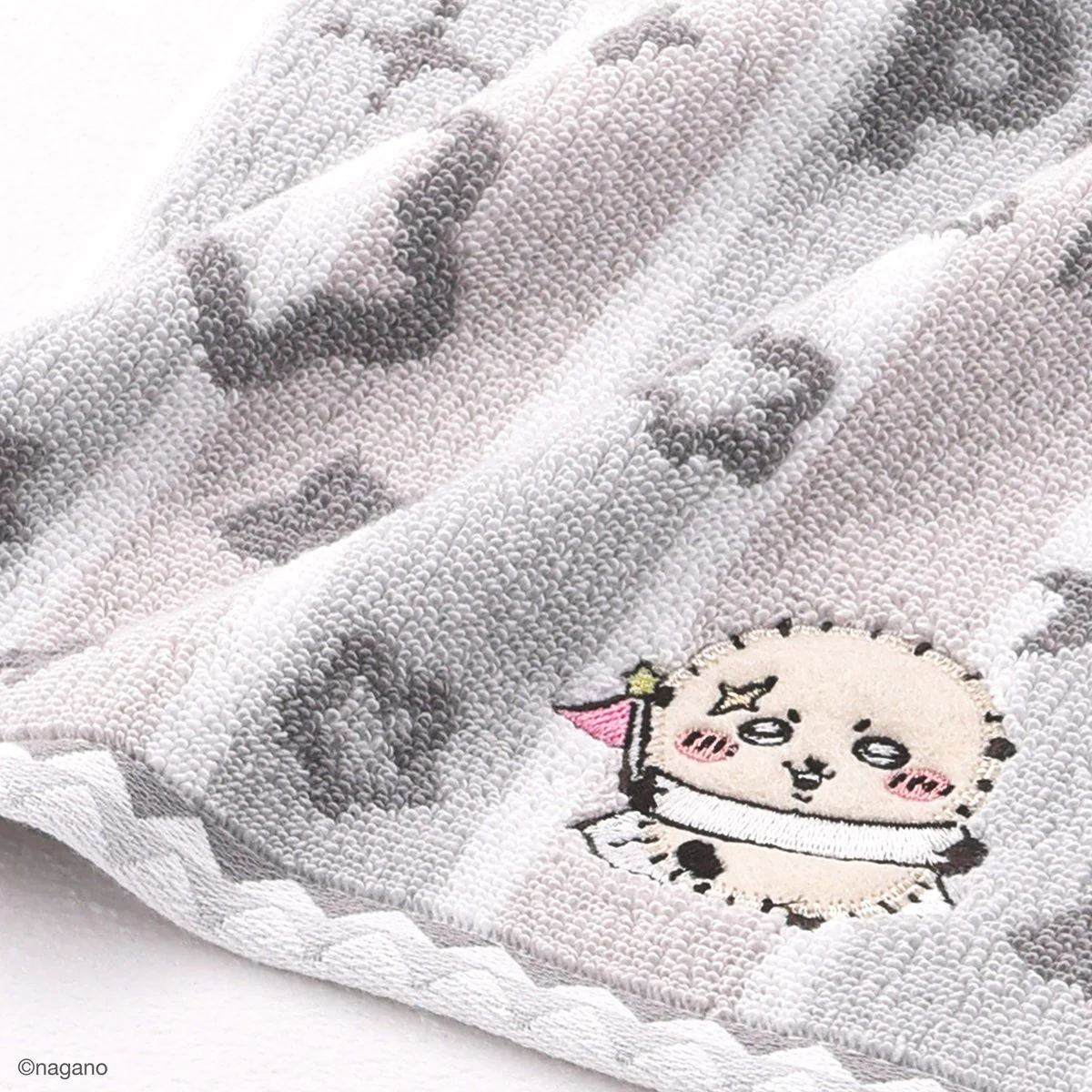 ちいかわ ちいかわパーク ストライプ ミニタオルハンカチ（グレー） - Image 2