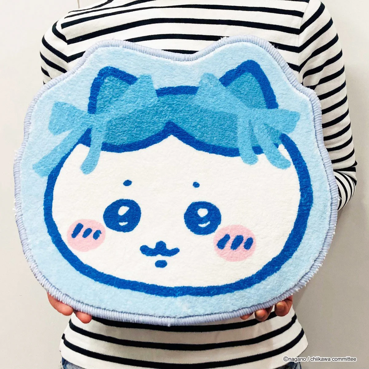 ちいかわ インテリアマット（ハチワレ） - Image 8