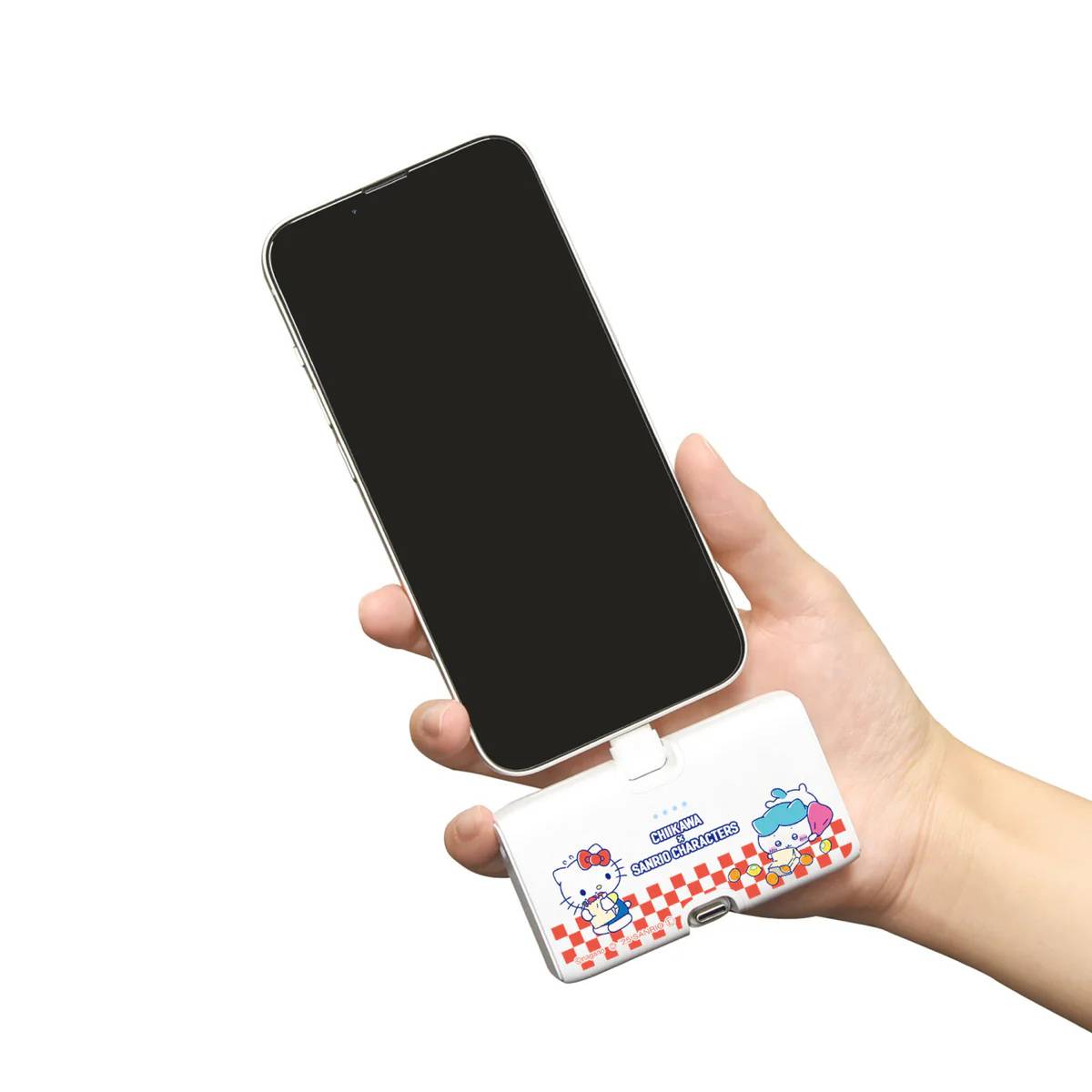 ちいかわ×サンリオキャラクターズ スーパーマーケットなLightning／Type-Cコネクタ付き リチウムイオン充電器 4000mAh（ハチワレ＆ハローキティ） - Image 2