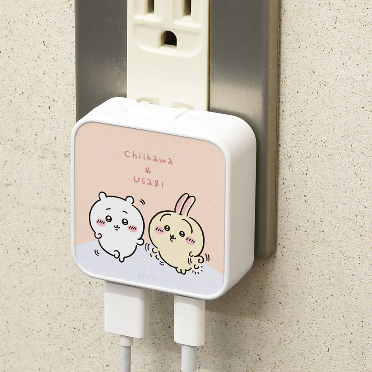 ちいかわ USB/USB Type-C ACアダプタ（ちいかわ＆うさぎ） - Image 2