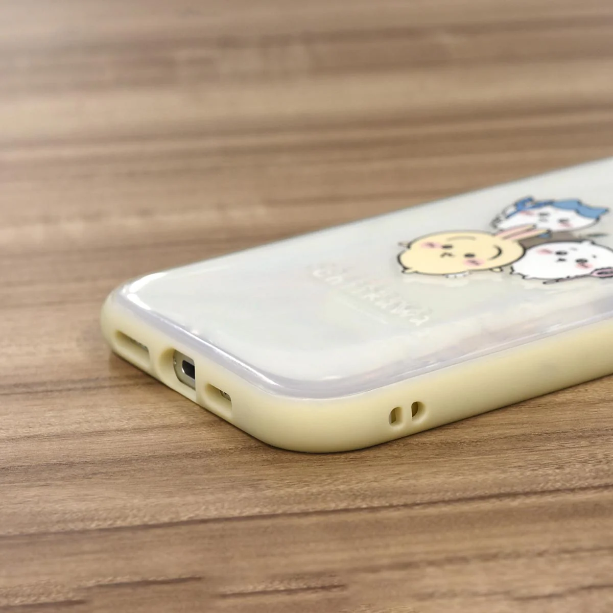 ちいかわ IIIIfit Clear iPhone対応ケース(討伐) - Image 3