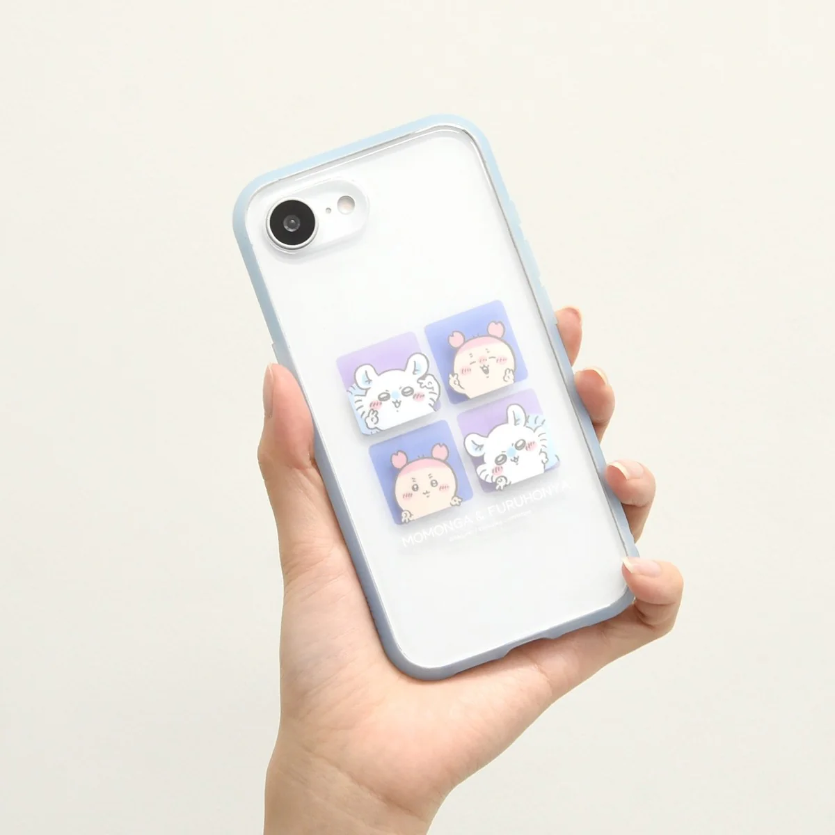ちいかわ IIIIfit Clear iPhone16e対応 ケース（モモンガ＆古本屋） - Image 3
