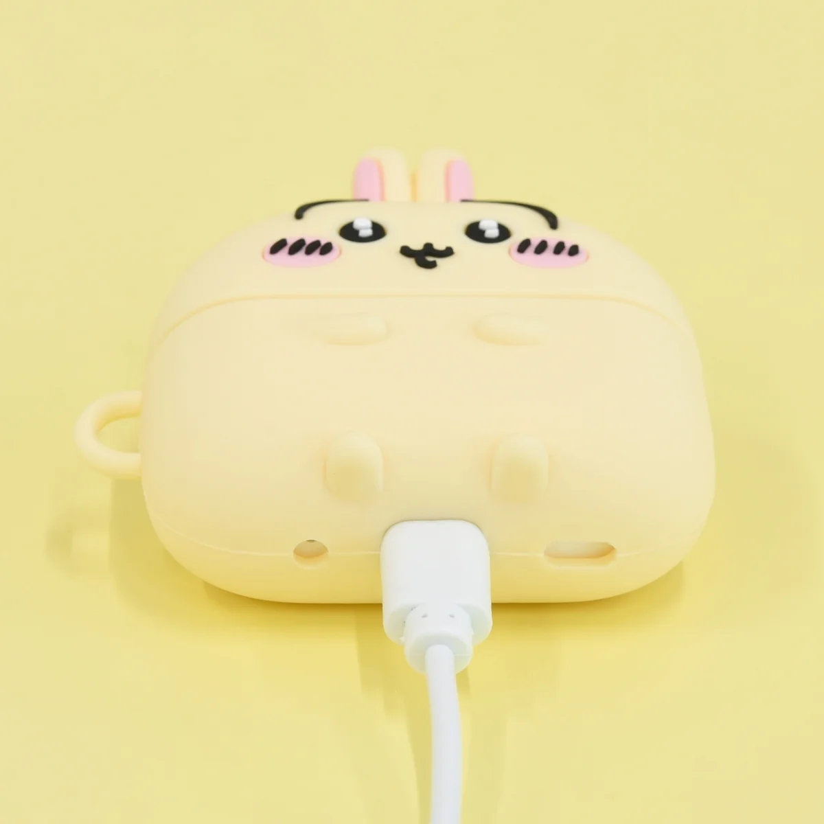 ちいかわ AirPods Pro（第2世代）/AirPods Pro対応 シリコンケース（うさぎ2） - Image 3
