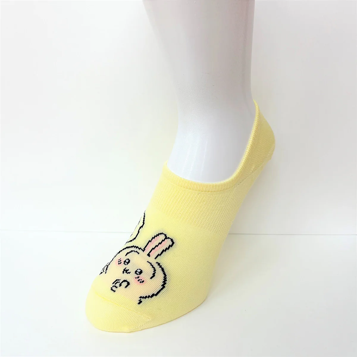 ちいかわ ココピタ スニーカー丈(うさぎ蝶々) - Image 3
