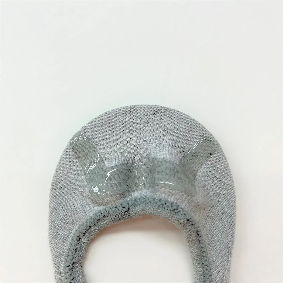 ちいかわ ココピタ スニーカー丈（ハチワレ壁キック） - Image 4