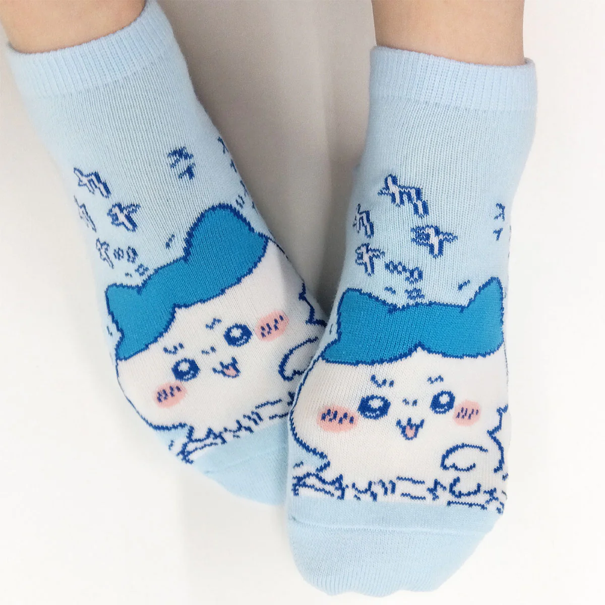 ちいかわ スニーカーソックス（ハチワレカチカチ） レディース用 - Image 2