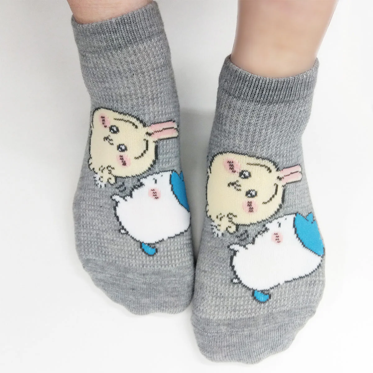 ちいかわ メッシュスニーカー丈ソックス（ハチワレうさぎ） レディース用 - Image 2