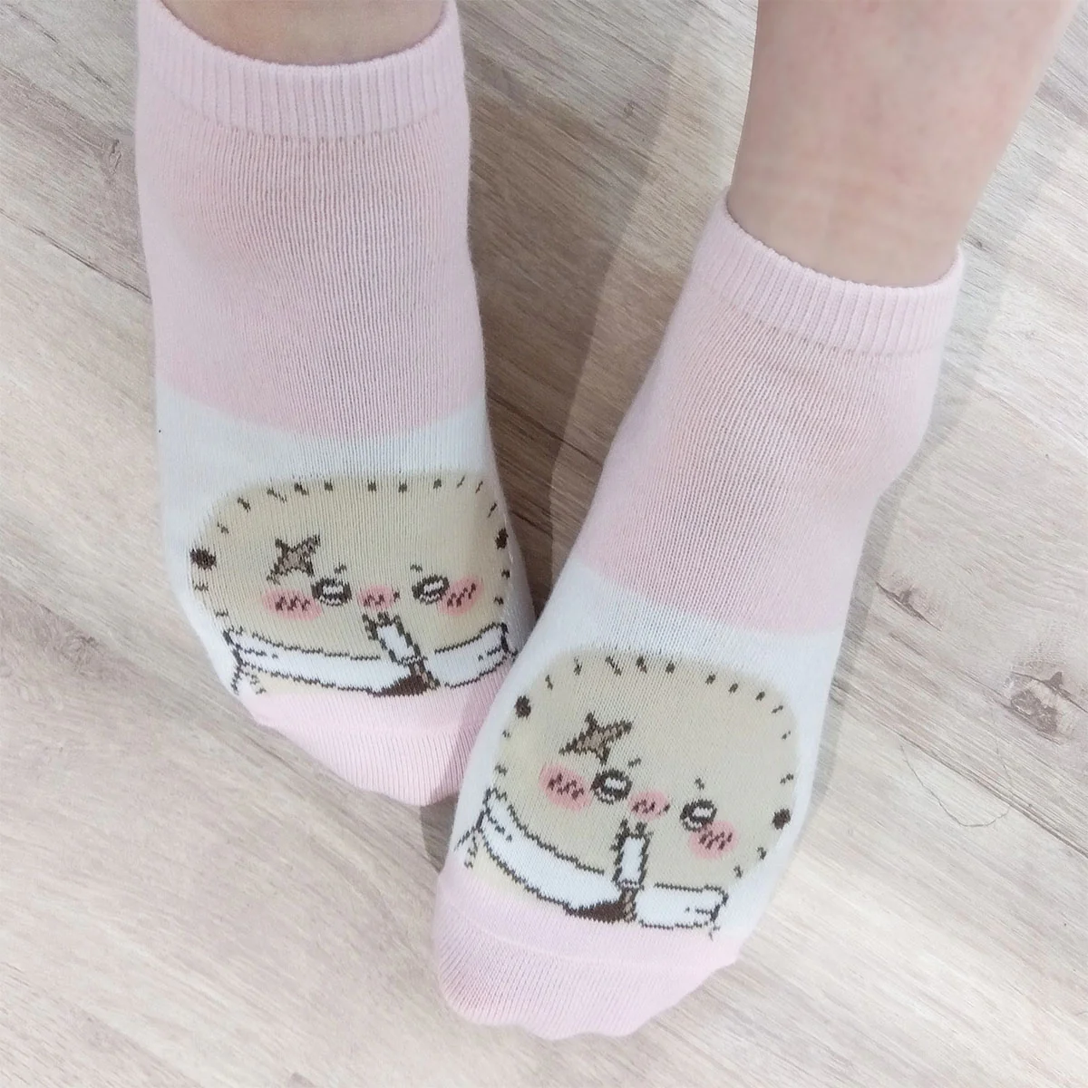 ちいかわ スニーカー丈ソックス（ラッコアイス） レディース用 - Image 3