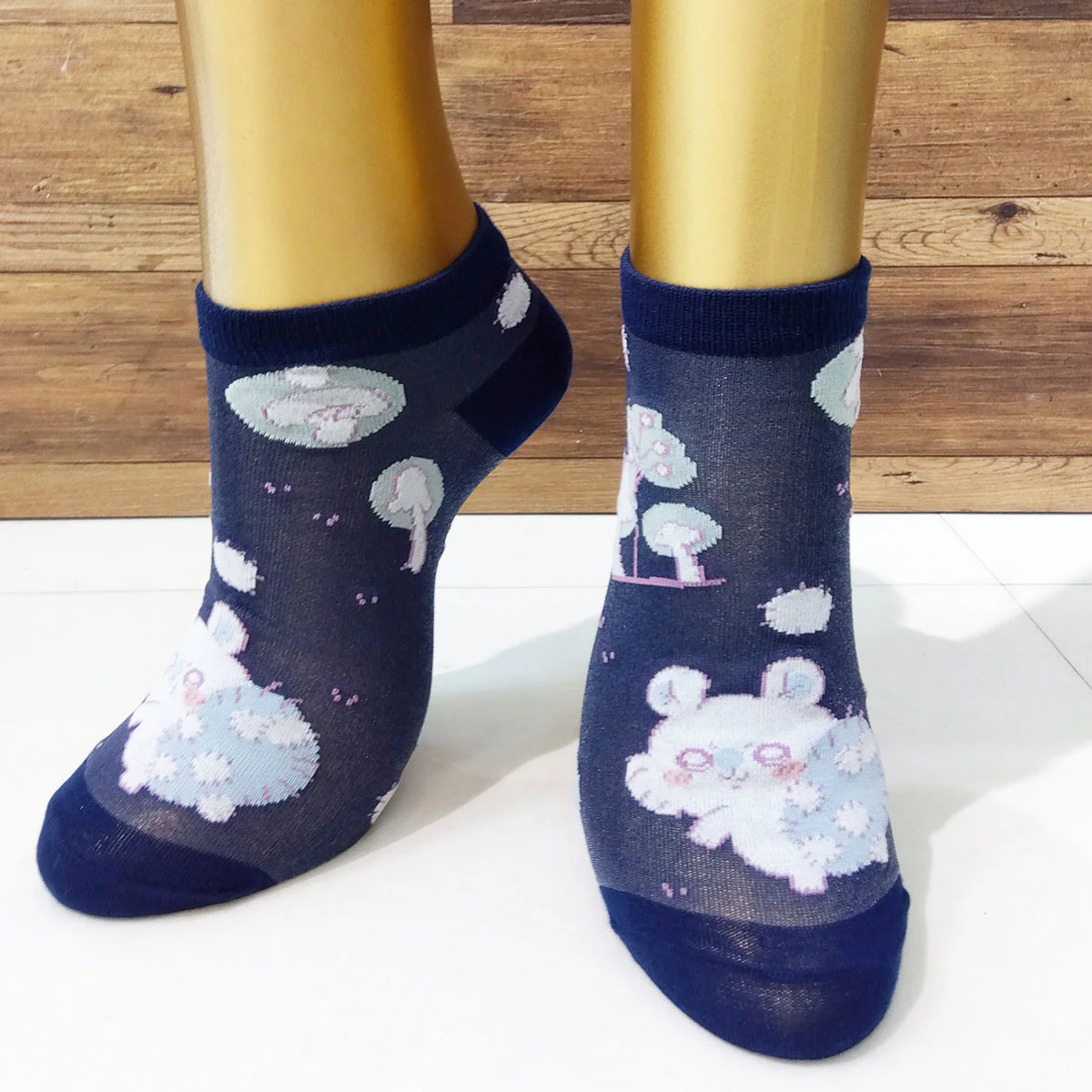 ちいかわ 薄手スニーカー丈ソックス(モモンガ採取 ネイビー) レディース用 - Image 2