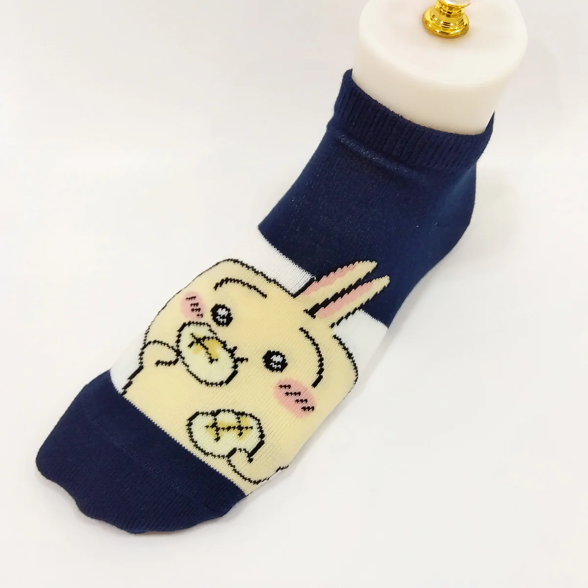 ちいかわ スニーカー丈ソックス（うさぎチャーシュー） レディース用 - Image 4