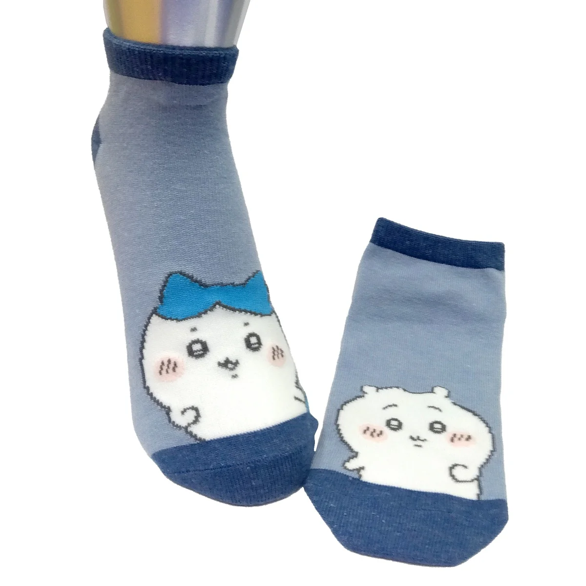 ちいかわ スニーカー丈ソックス(ちいかわハチワレ左右)メンズ用 - Image 2