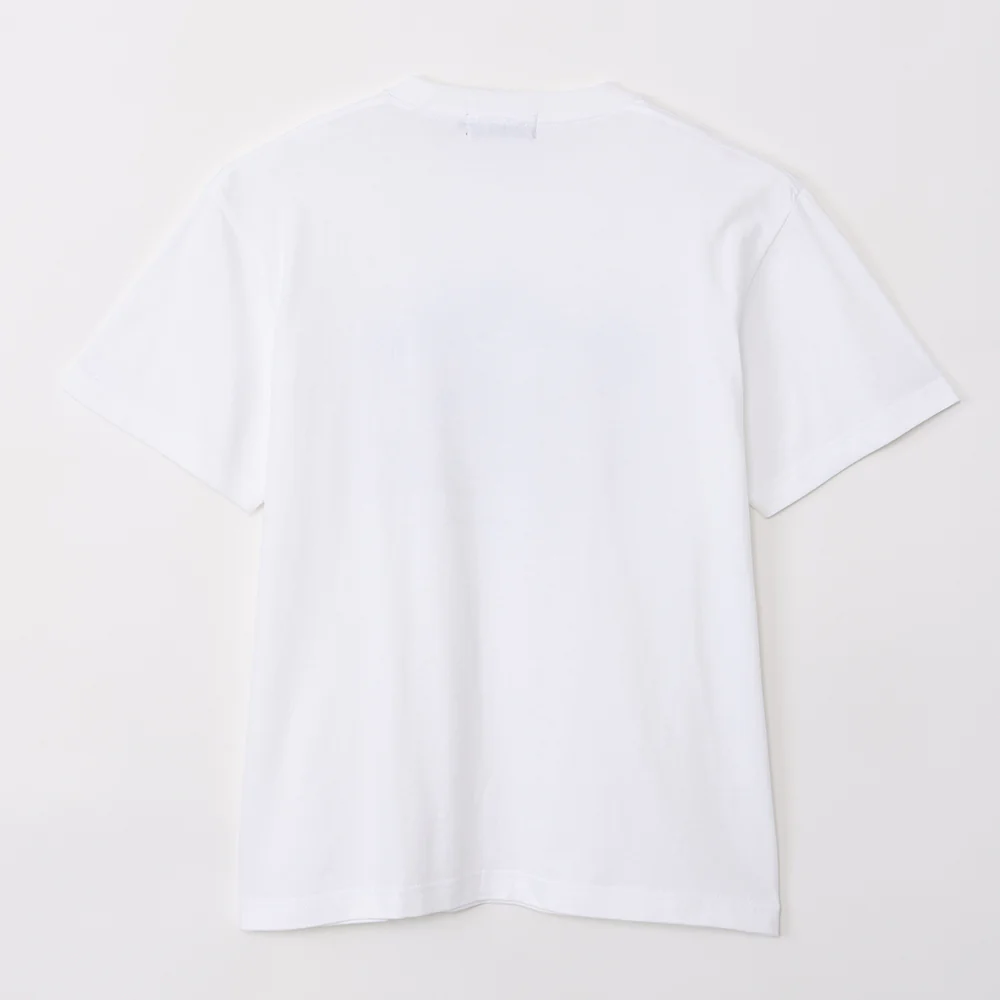 ちいかわ水族館 Tシャツ カワウソと握手 ホワイト（イカミラー付） - Image 4