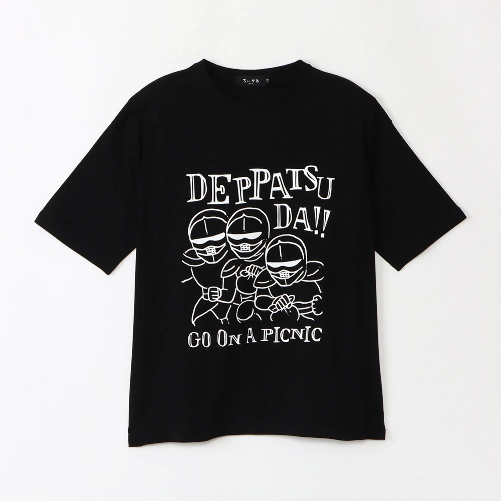 ちいかわ お出かけ楽しみ!な ビッグTシャツ 鎧デッパツ ブラック