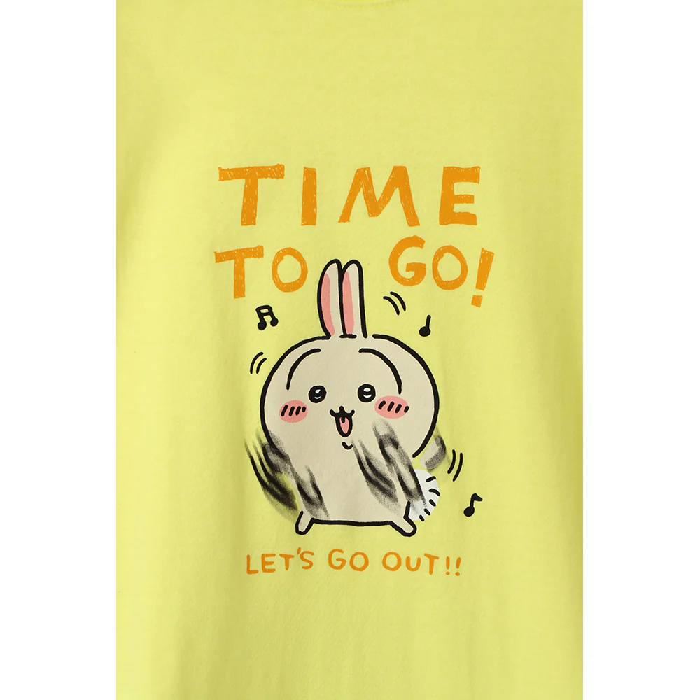 ちいかわ お出かけ楽しみ！な Tシャツ おでかけうさぎ ライトイエロー - Image 2