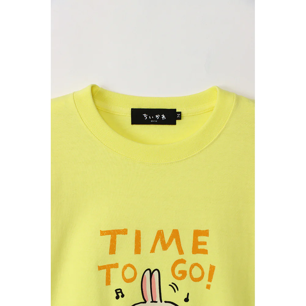 ちいかわ お出かけ楽しみ！な Tシャツ おでかけうさぎ ライトイエロー - Image 3