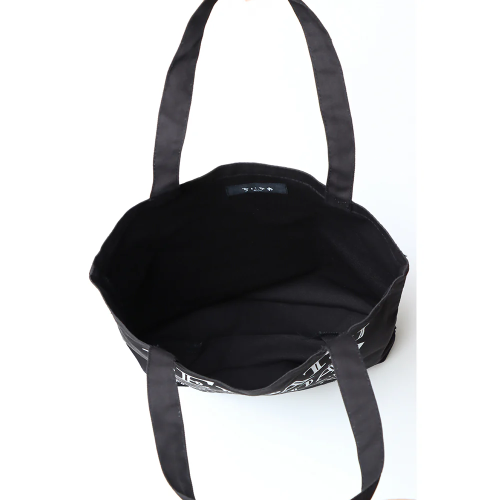 ちいかわ お出かけ楽しみ！な トートバッグ 鎧デッパツ ブラック - Image 3