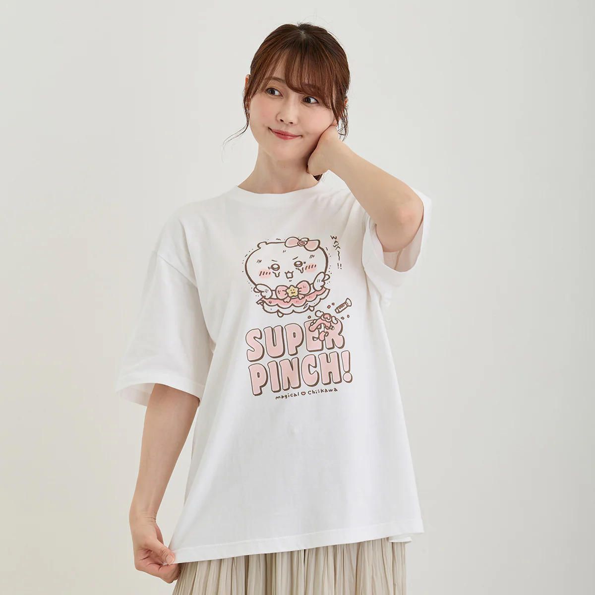 ちいかわ 超まじかるちいかわ ビッグTシャツ SUPER PINCH！ ホワイト - Image 3