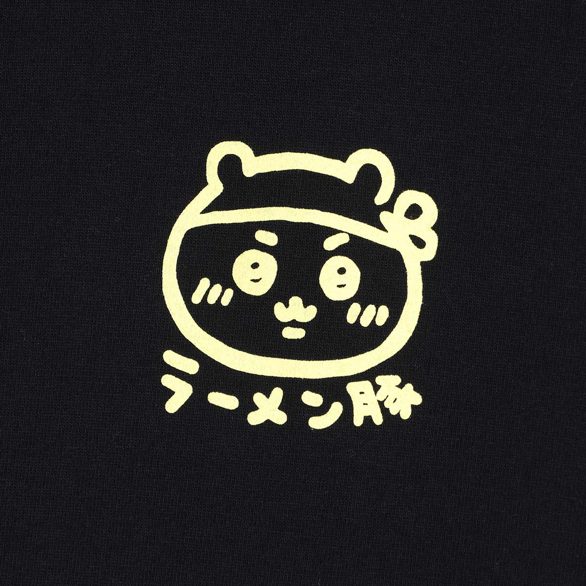 ちいかわ ちいかわラーメン豚 Tシャツ ブラック - Image 3