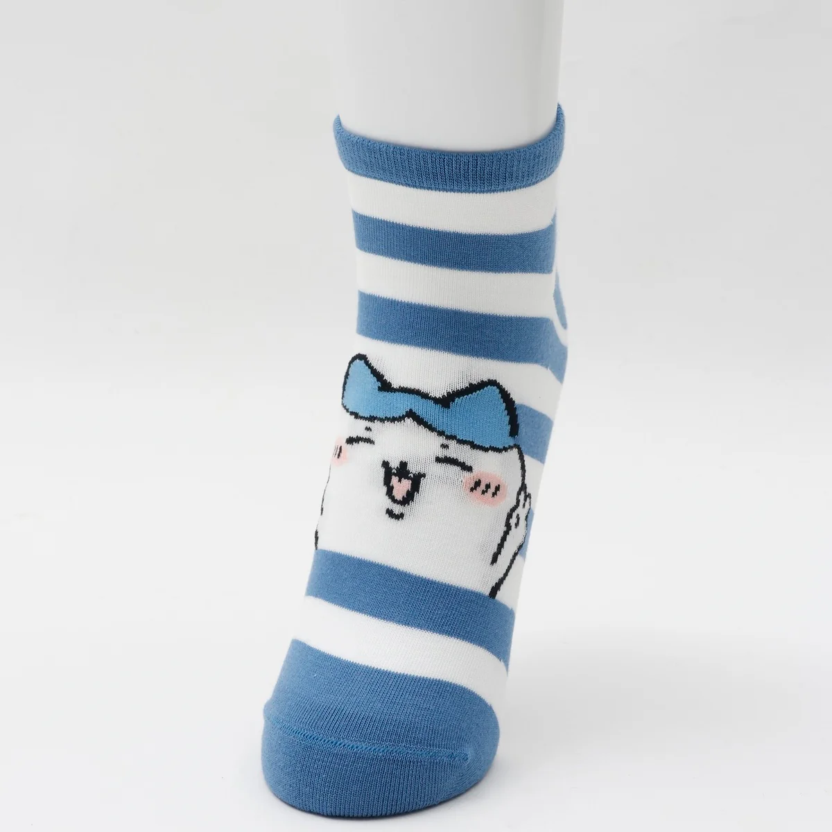ちいかわ クルーソックス ハチワレピース ブルーボーダー - Image 5