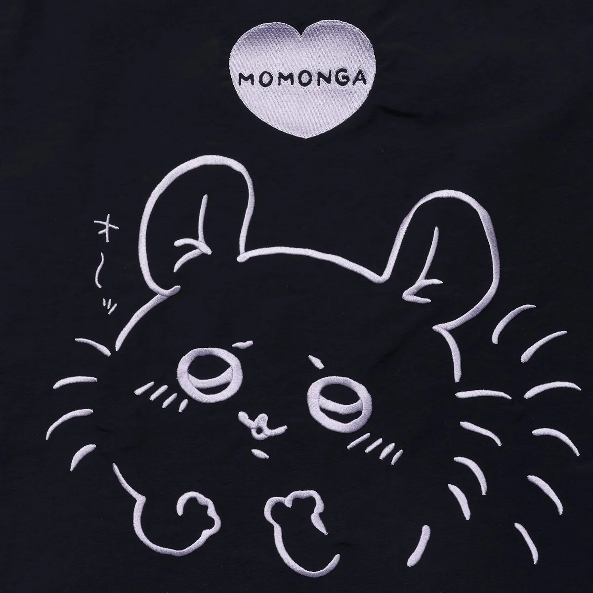 ちいかわ 刺繍トートバッグ モモンガハート ブラック  (刺繍キーホルダー付) - Image 2