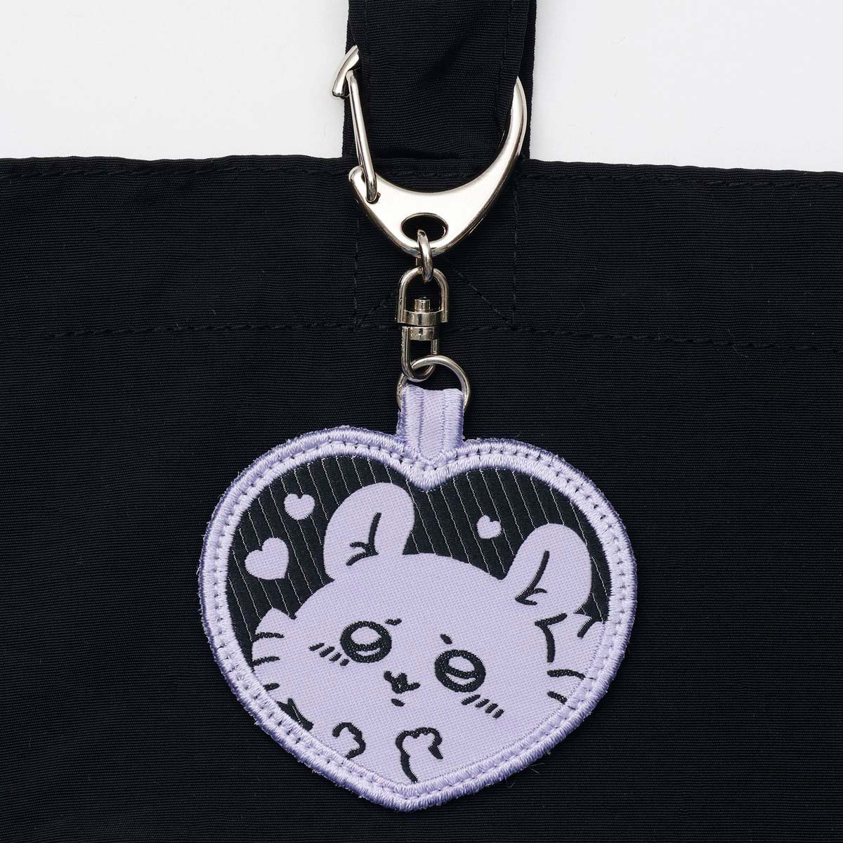 ちいかわ 刺繍トートバッグ モモンガハート ブラック  (刺繍キーホルダー付) - Image 3