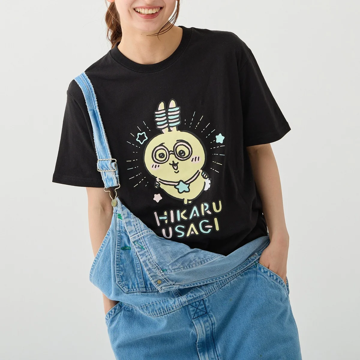 ちいかわ ちいかわパーク 蓄光Tシャツ 光るうさぎ ブラック - Image 4