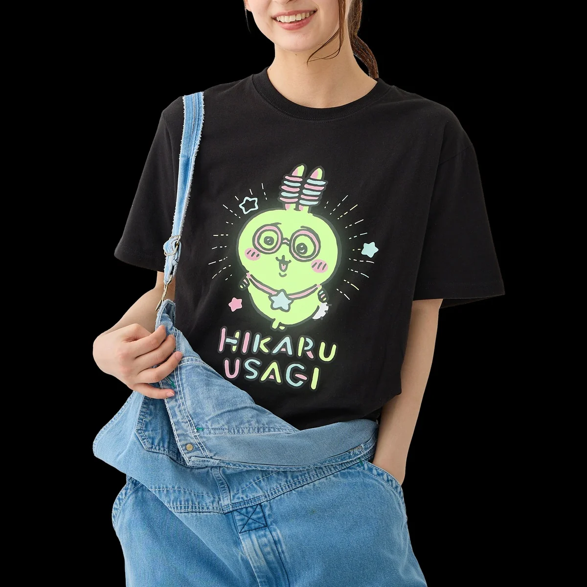 ちいかわ ちいかわパーク 蓄光Tシャツ 光るうさぎ ブラック - Image 5