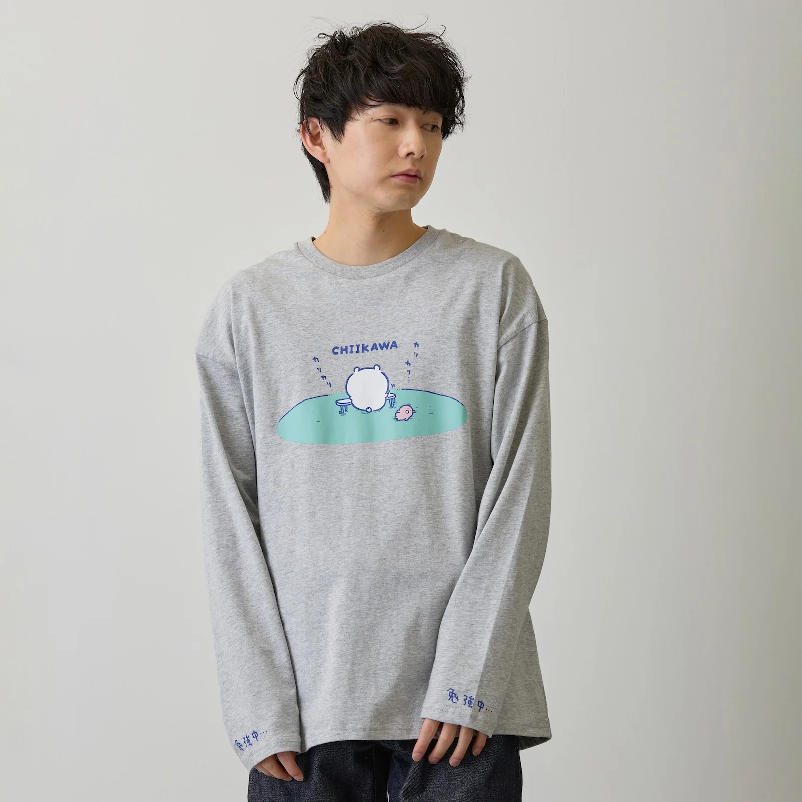 ちいかわ 長袖Tシャツ 試験勉強 アッシュ - Image 7