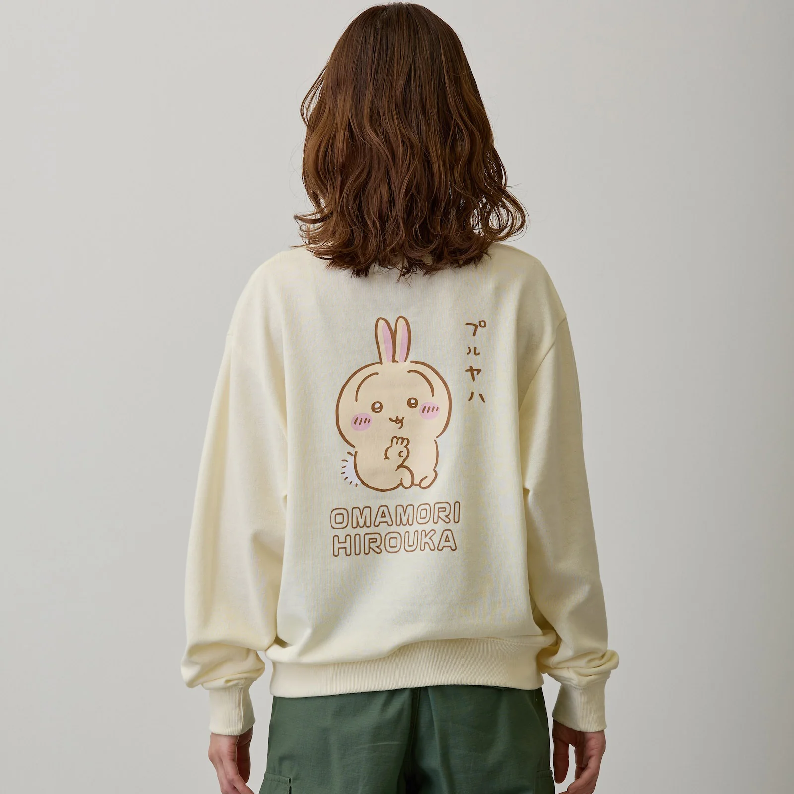 ちいかわ スウェット お守り拾うか クリーム - Image 5