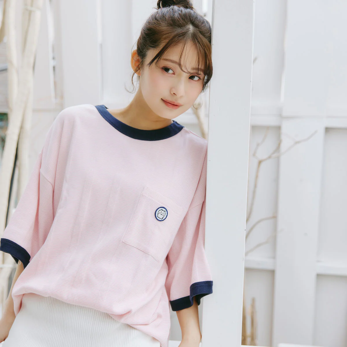 ちいかわ ビッグシルエットポケットTシャツ Robert P.Miller×Talking ちいかわ FLAMINGO - Image 2