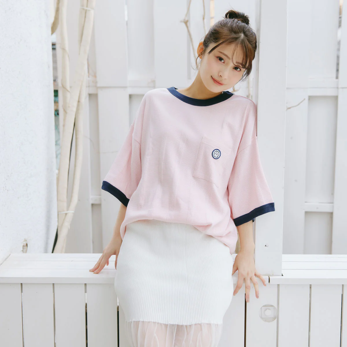 ちいかわ ビッグシルエットポケットTシャツ Robert P.Miller×Talking ちいかわ FLAMINGO - Image 3