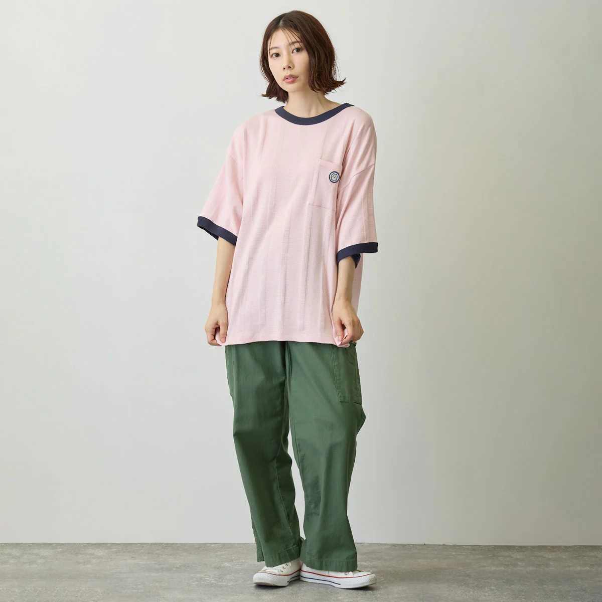 ちいかわ ビッグシルエットポケットTシャツ Robert P.Miller×Talking ちいかわ FLAMINGO - Image 6