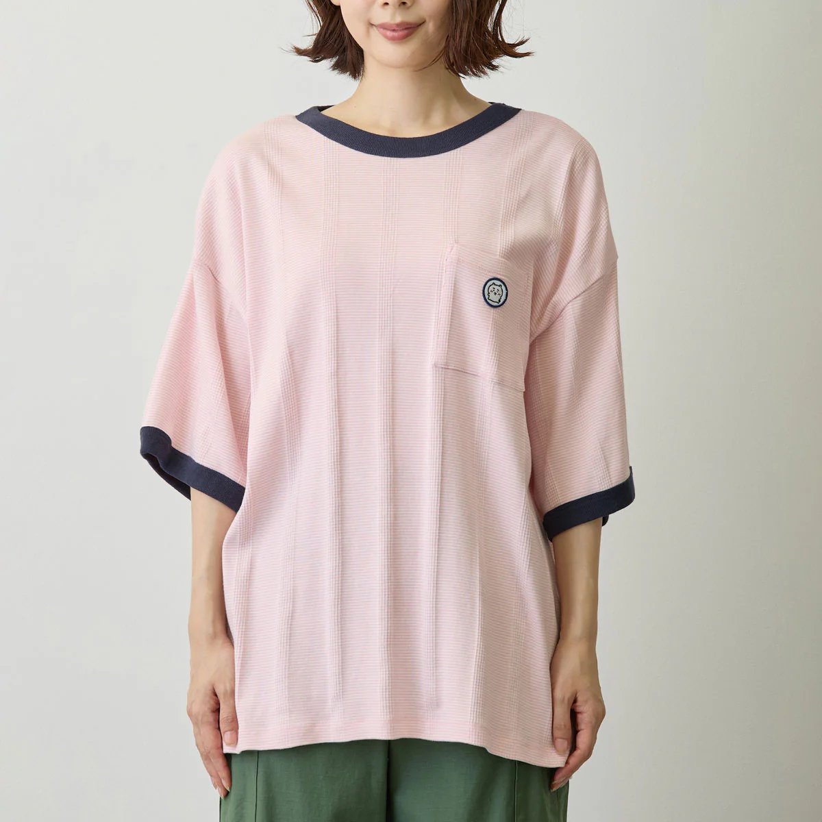 ちいかわ ビッグシルエットポケットTシャツ Robert P.Miller×Talking ちいかわ FLAMINGO - Image 9