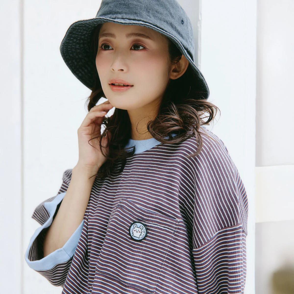 ちいかわ ビッグシルエットポケットTシャツ Robert P.Miller×Talking モモンガ COFFEE - Image 4