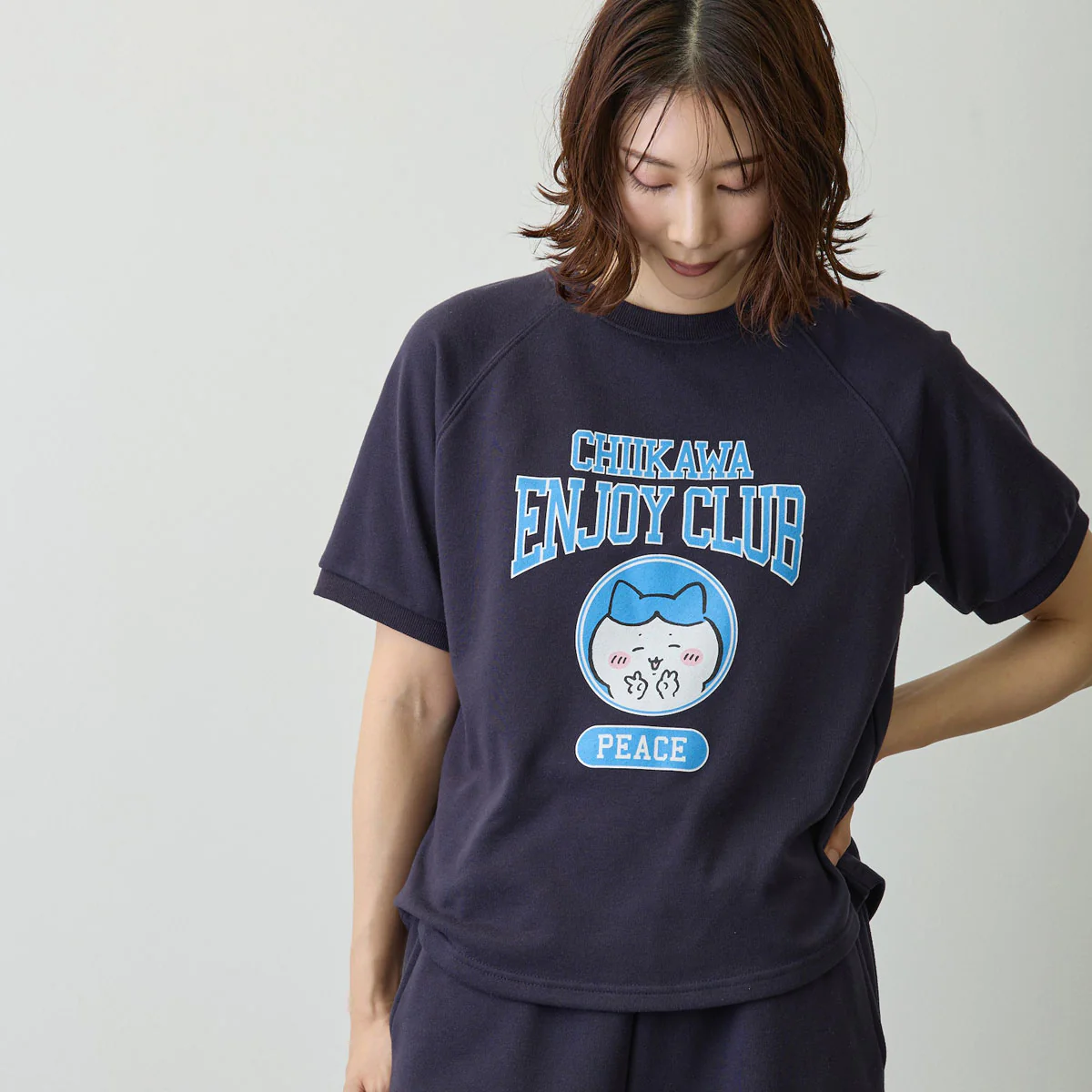ちいかわ Tシャツ ピース ハチワレ ネイビー - Image 11