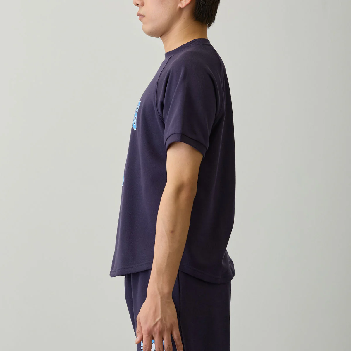 ちいかわ Tシャツ ピース ハチワレ ネイビー - Image 8