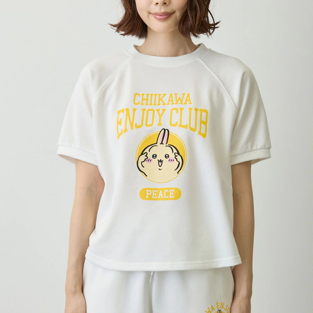 ちいかわ Tシャツ ピース うさぎ ホワイト - Image 12