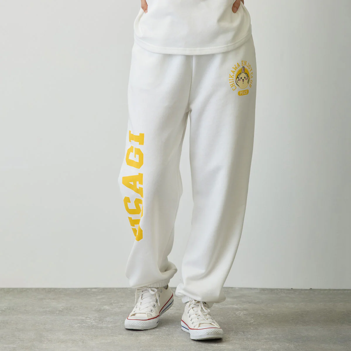 ちいかわ スウェットパンツ ピース うさぎ ホワイト - Image 12