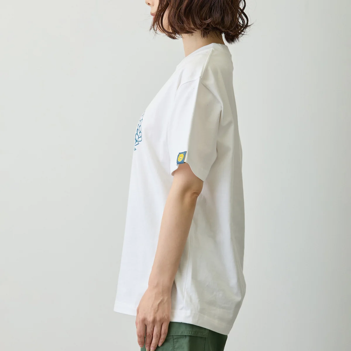 ちいかわ ちいかわベーカリー Tシャツ ロゴ ホワイト - Image 3