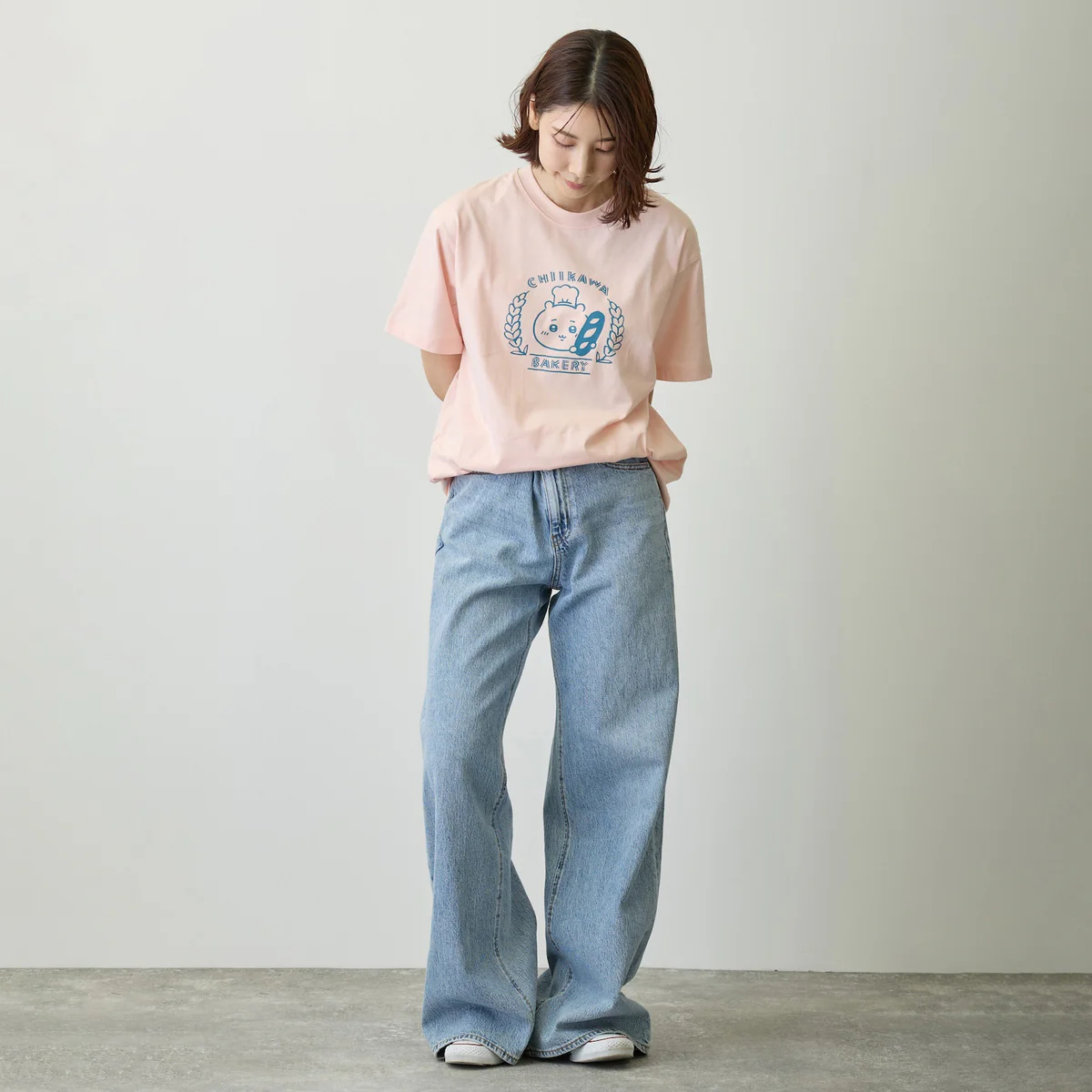 ちいかわ ちいかわベーカリー Tシャツ ロゴ ピンク - Image 3