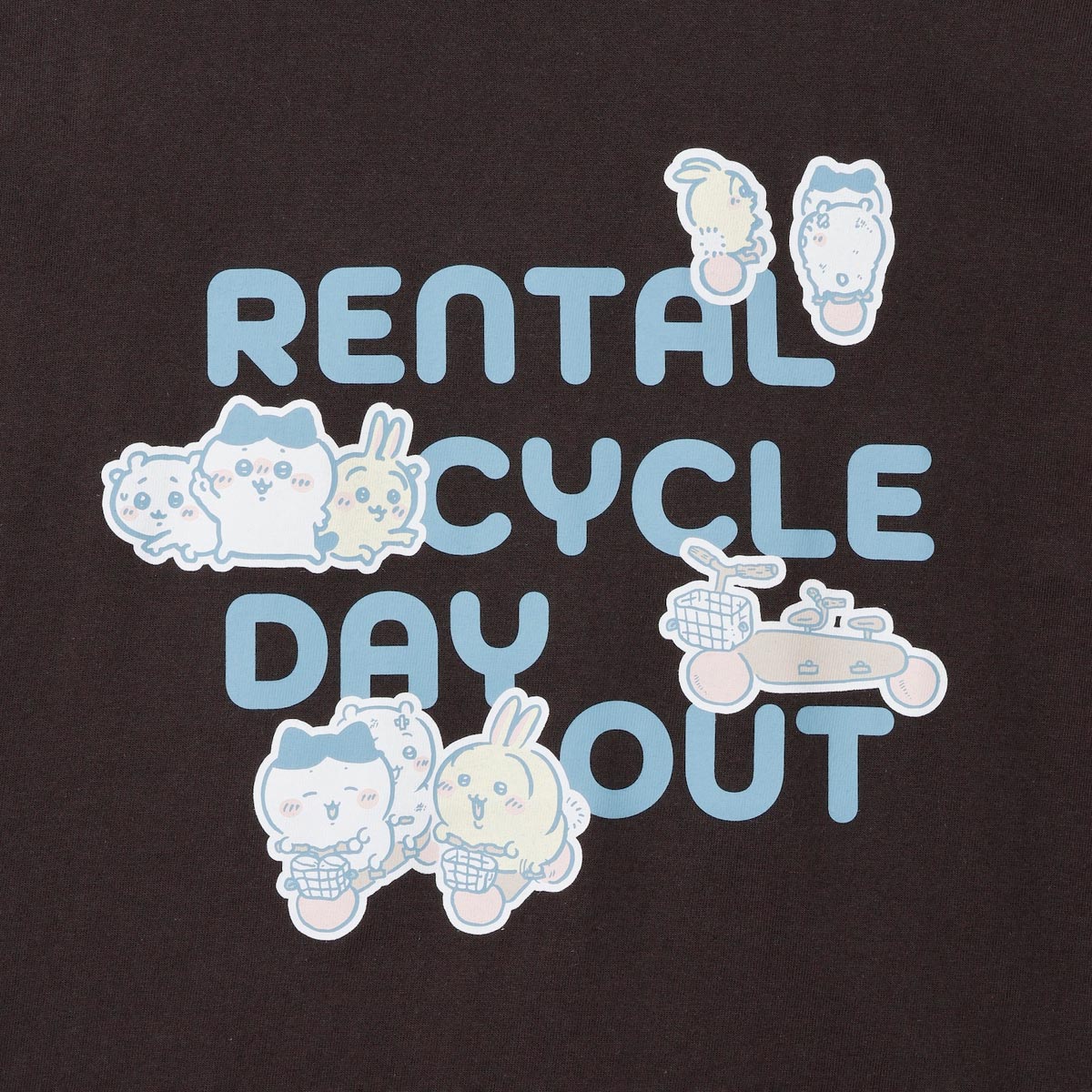 ちいかわ Tシャツ レンタサイクルでおでかけ スミ - Image 16
