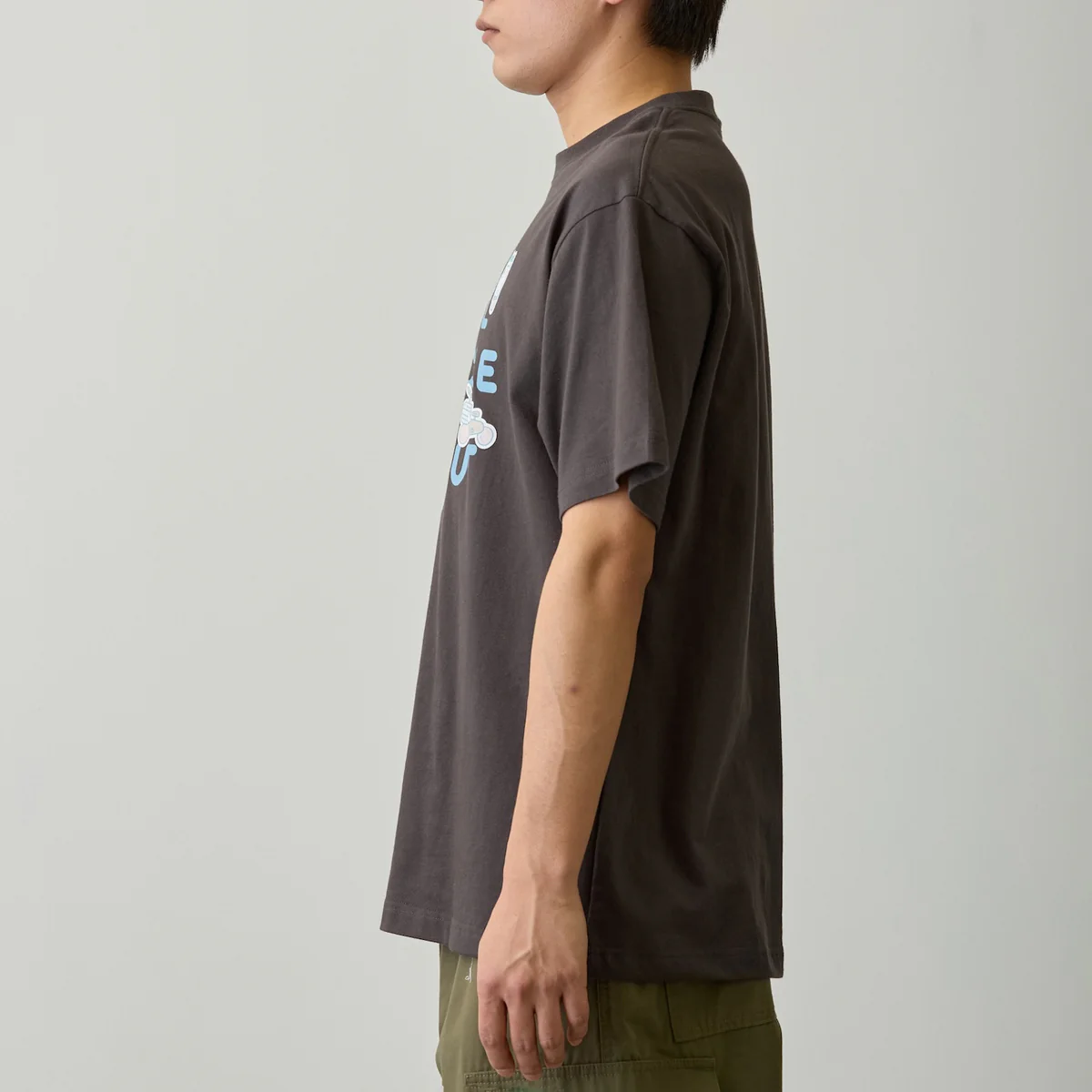 ちいかわ Tシャツ レンタサイクルでおでかけ スミ - Image 8