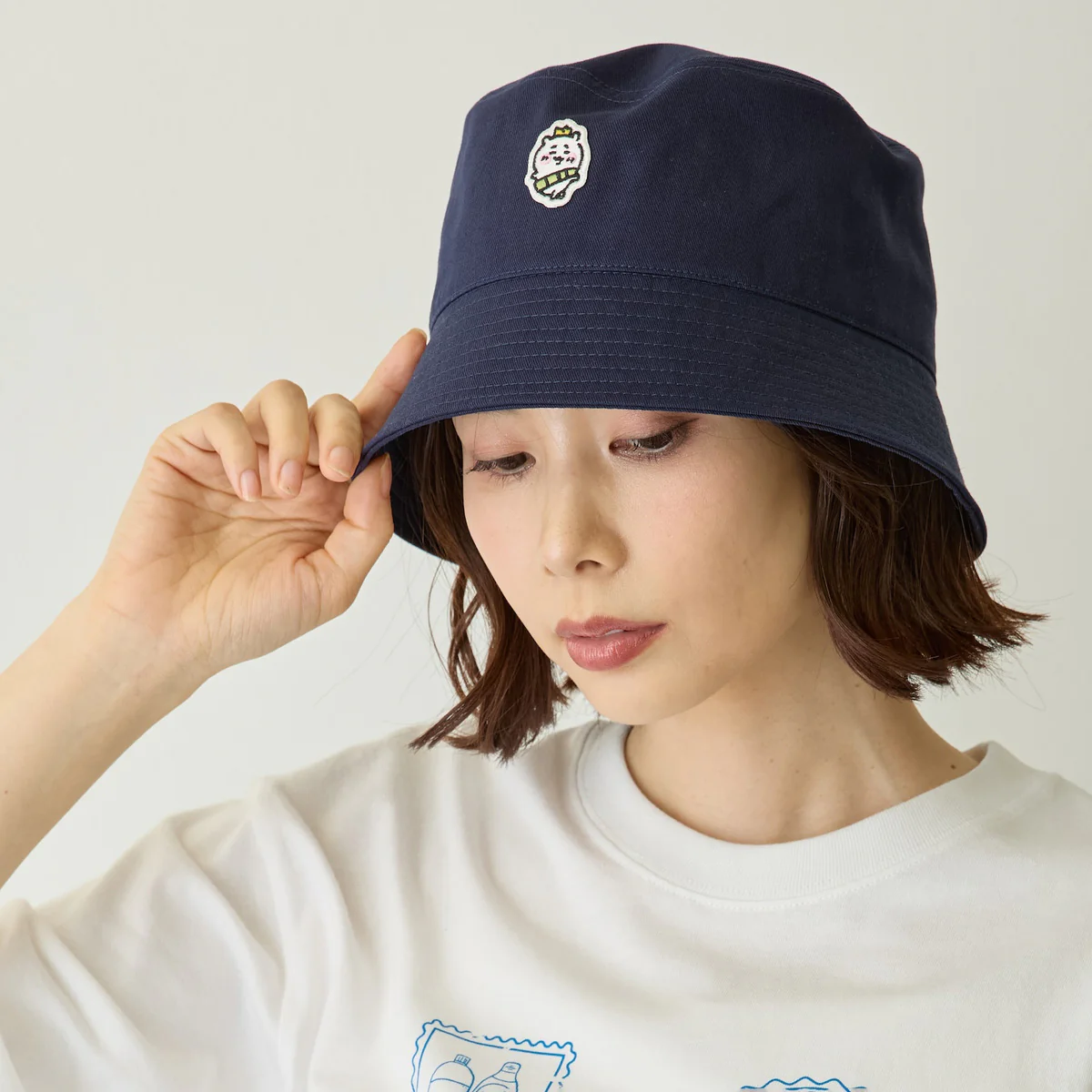 ちいかわ バケットハット 王冠 ネイビー - Image 4