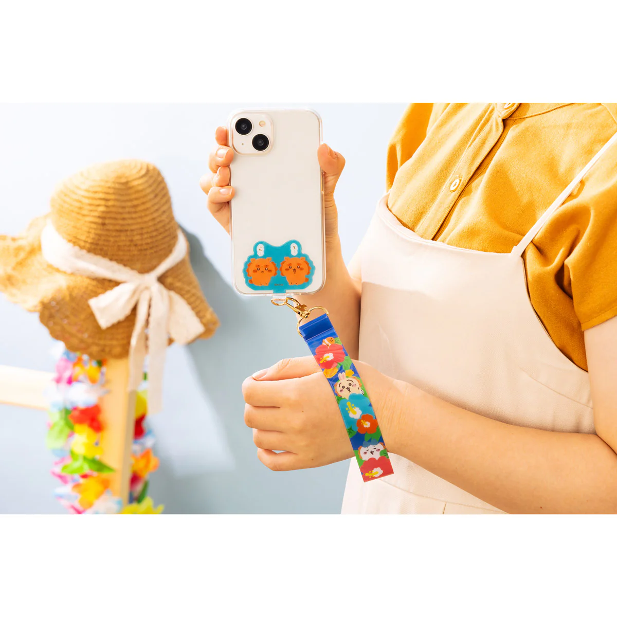 ちいかわ シーサーのおみやげやさん ハンドストラップ付きフォンタブ(ハイビスカス) - Image 4