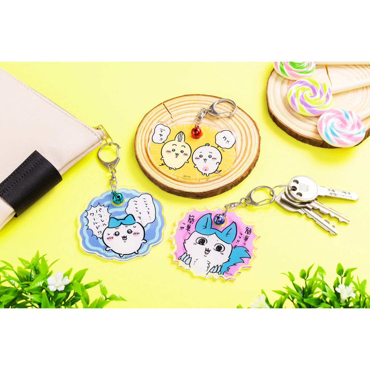 ちいかわ パラレルワールド!? 鈴付きアクリルキーホルダー(ウ!!デヤ!!) - Image 2
