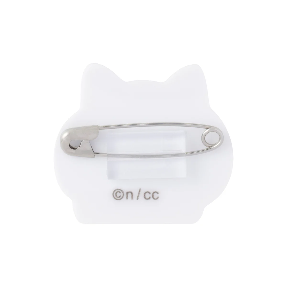 ちいかわ 4個セットアクリルバッジ（ピースなハチワレ） - Image 4