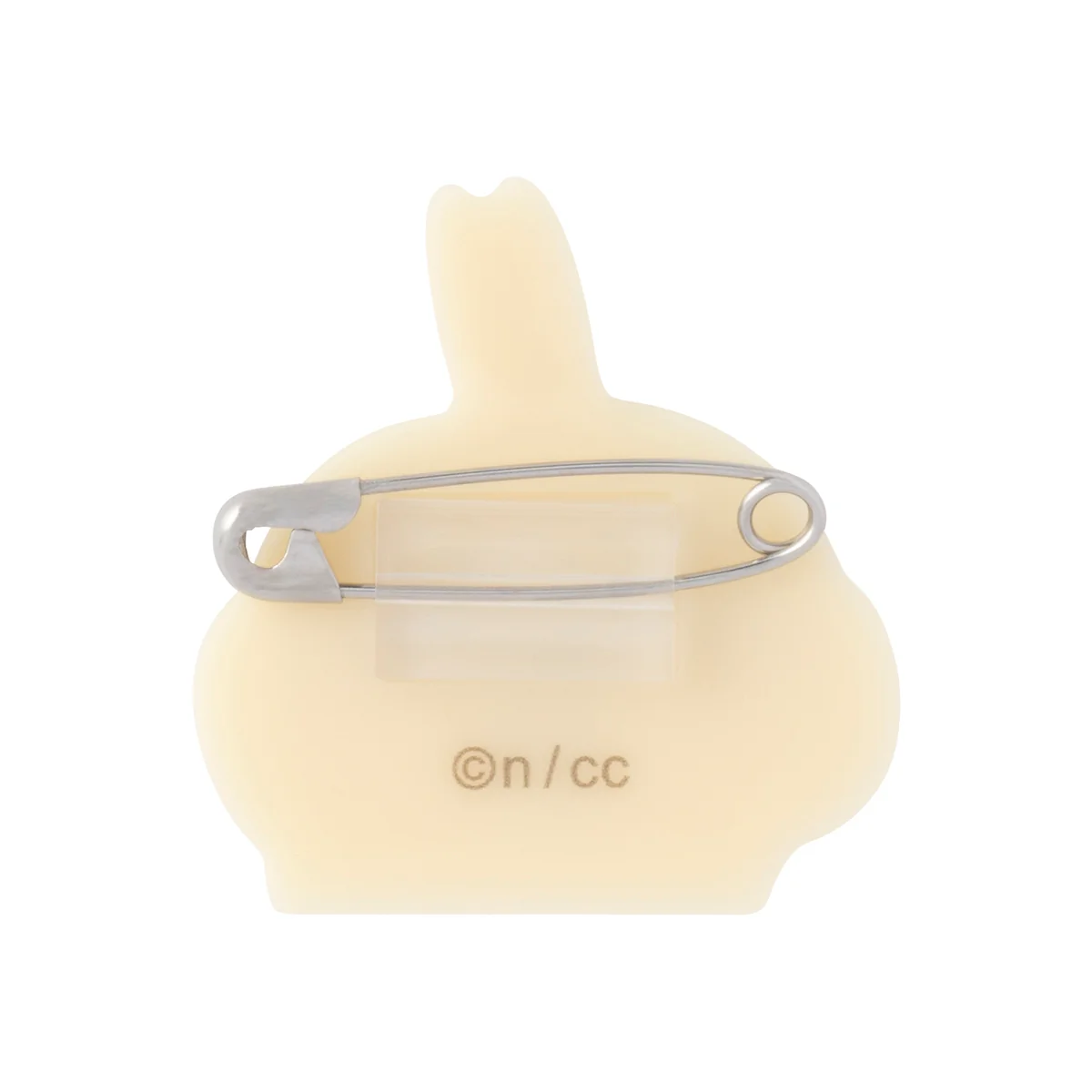 ちいかわ 4個セットアクリルバッジ（ピースなうさぎ） - Image 4