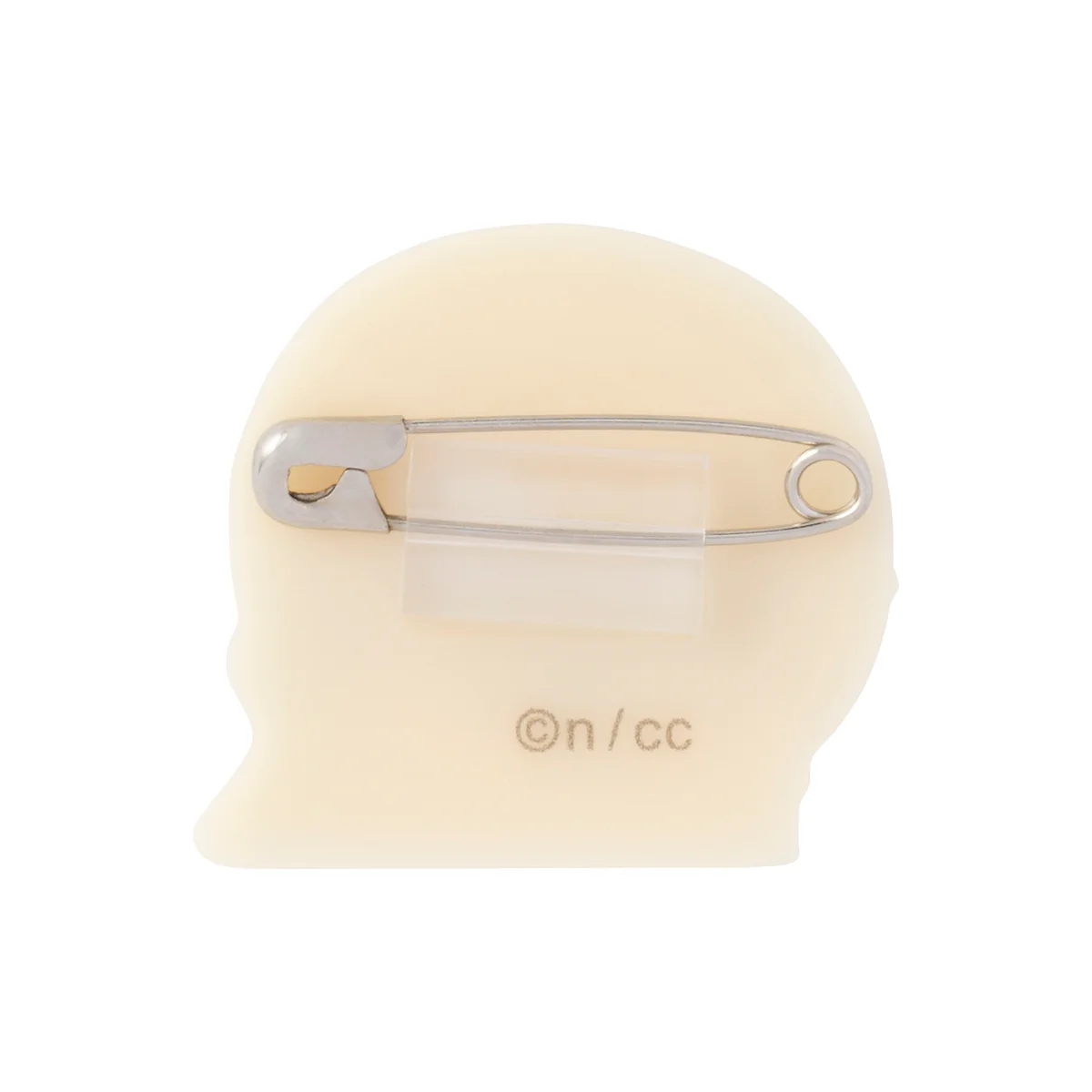 ちいかわ 4個セットアクリルバッジ（ピースなラッコ） - Image 4