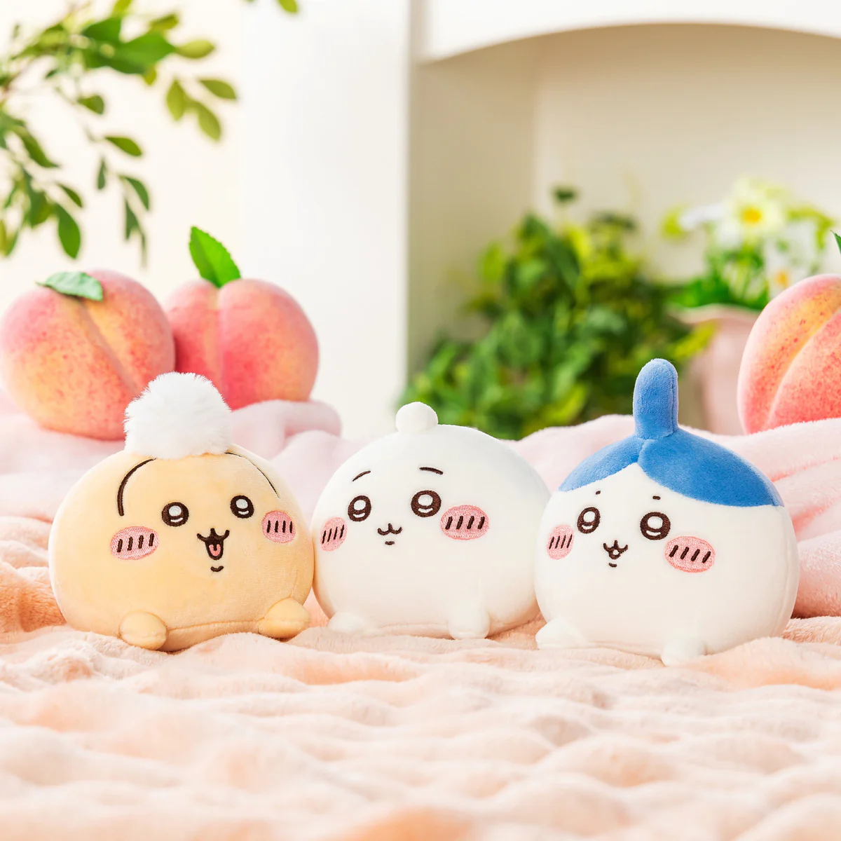 ちいかわ おしりなぬいぐるみ（ハチワレ） - Image 3